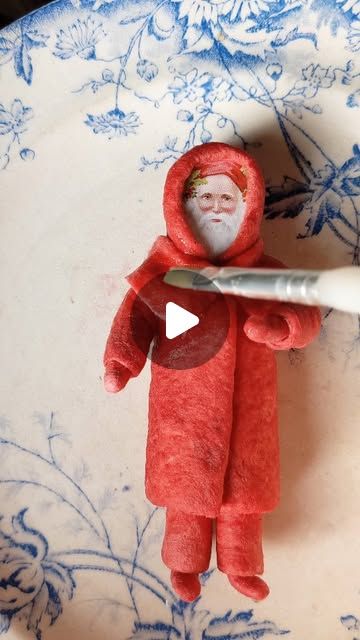 Smile Mercantile Craft Co. on Instagram: "The layers that go into a spun cotton Santa. Santa craft kits are 25% off, and you can watch the how-to video for free on YouTube! The video tutorial includes how to dye cotton batting to make them in colors. Finished Santa ornaments handmade by me, and other nostalgic trims are available as well. 🎅 Discount in cart at SmileMercantile.com. 🌟  #spuncotton #antiquechristmas #vintagechristmas #christmascrafts #fatherchristmas #christmasornaments #handmadeornaments #handmadechristmas #cotton #spuncottoncrafts #pipecleaners" Spun Cotton Tutorial How To Make, Spun Cotton Ornaments Tutorial, Spun Cotton Tutorial, Puppetry Arts, Santa Craft, Christmas Donkey, Spun Cotton Ornaments, Cotton Ornaments, Santa Crafts