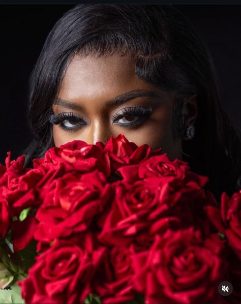 Red Roses Photoshoot, Roses Photoshoot, Black And Red Roses, Creative Photoshoot, Business Photoshoot, Creative Photoshoot Ideas, 35th Birthday, Birthday Board, 25th Birthday