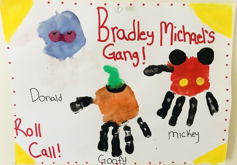 Mickey Mouse gang handprint art!! Mickey Mouse Handprint Craft, Mickey Mouse Crafts For Toddlers, Disney Camp, Kiddie Academy, Disney Baby Rooms, October Themes, Halloween Handprint Crafts, Infant Crafts, Halloween Handprint