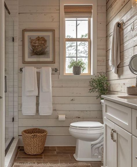 Wc Decoration, Bathroom Storage Hacks, Shiplap Bathroom, Bathroom Farmhouse Style, Cottage Bathroom, Vintage Ideas, Casa Vintage, Tiny Bathrooms, Small Bathroom Storage