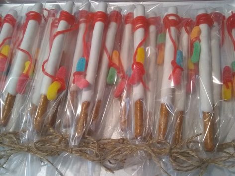 Edible Fishing Rods, Fishing Pretzel Rods, Pretzel Rod Fishing Poles, Pretzel Fishing Rods, Fishing Rod Pretzel Sticks, Fish Bobber Cake Pops, 1st Birthday Fishing Theme Food, Truffle Pops, Fishing Theme Cake