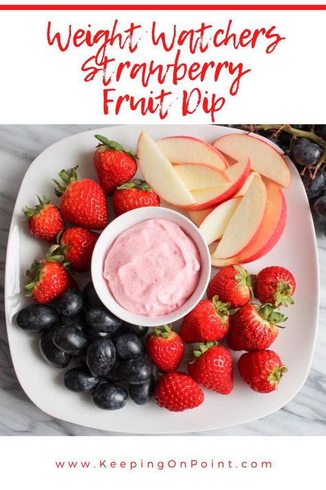 Weight Watchers Strawberry Fruit Dip - only 1 point per serving! Buffalo Quesadilla, Strawberry Fruit Dip, Strawberry Fruit Dips, Ww Deserts, Ww Appetizers, Healthy Fruit Dip, Weight Watchers Salad, Sandwich Vegetarian, Dip Healthy