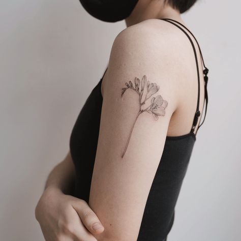 Sia Tattoos, Freesia Tattoo, New York Tattoo, Nyc Tattoo, Botanical Tattoo, Line Flower, Fine Line Tattoos, Tattoo Inspo, Flower Tattoos