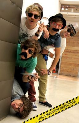 Wallpaper One Direction, One Direction Fotos, Fake Mustaches, One Direction Louis, One Direction Wallpaper, One Direction Imagines, One Direction Photos, Moustaches, Nicole Scherzinger