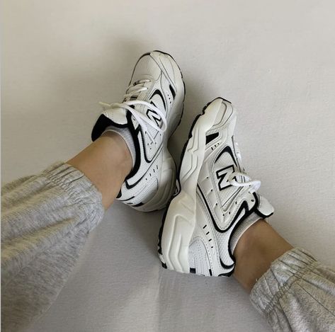 New Balance 452 trainers sneakers black and white aesthetic white background Instagram Black Trainers Aesthetic, Nb Sneakers, New Balance 452, Black And White Trainers, Black Trainers, Aesthetic Pics, White Trainers, New Balance Sneaker, Saucony Sneaker