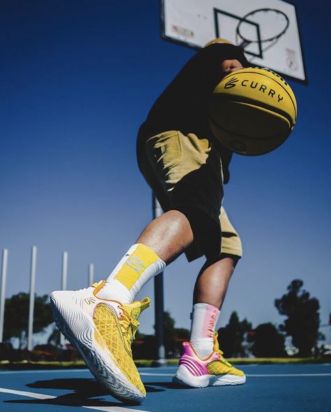 Under Armour Curry 9 Curry 9, Black Portraits, Basketball Poses, Athleisure Photoshoot, Nike Athletes, Man Vs Nature, Shoes Fashion Photography, Basketball Shooting, Basketball Photos