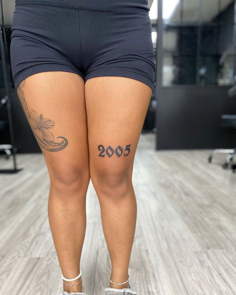 2005 Above Knee Tattoo, 2002 Above Knee Tattoo, Birth Year Tattoo On Leg, 2005 Knee Tattoo, Year Above Knee Tattoo, 2004 Tattoo Ideas On Leg, Year Born Tattoo, Year Tattoo Above Knee, Year Knee Tattoo