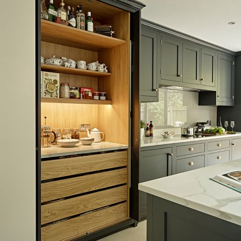 Kitchen cabinets were fitted from floor to ceiling in this Battersea kitchen, to achieve the minimal style desired whilst also eliminating dust traps. Swipe right to see inside this tall cabinet with breakfast station. Gin on cornflakes optional 🍸 . . . #kitchenstyle #practicalkitchen #kitchencabinets #kitchendesign #kitchens #darkkitchens #pantry #shakerkitchen #interiordecor #kitcheninspo #interiorinspo #London #londoninteriors #Battersea #kitchen #shakercabinets Breakfast Cupboard, Upstairs Kitchen, Dapur Rustic, Cupboard Pantry, Cupboard Ideas, Tall Kitchen Cabinets, Shaker Kitchens, Kitchen Dark, Kitchen Extensions