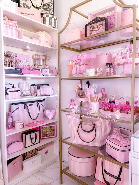 Pink Makeup Room Ideas, Pink Girly House, Pink Luxury Closet, Pink And Gold Closet, Pink Makeup Room, 2014 Room Aesthetic Pink, Huge Pink Bedroom, Pink Victoria Secret Room Aesthetic, Pink Palates Princess Room