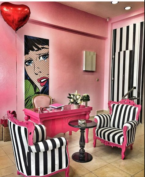 Women Cave Ideas, Pink Office Decor, Women Cave, Pink Living Room Decor, Home Decor Cozy, Beauty Room Decor, Cozy Home Decor, Pink Living Room, Home Decor Ideas Living Room