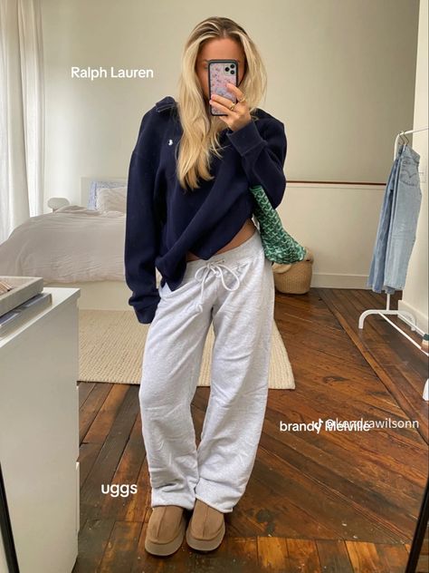 kendraawilson Fall Loungewear, Ugg Ugg, Madison Beer Outfits, Grey Sweats, Beige Outfit, Uni Outfits, Cute Lazy Day Outfits, Lazy Day Outfits, Lazy Outfits