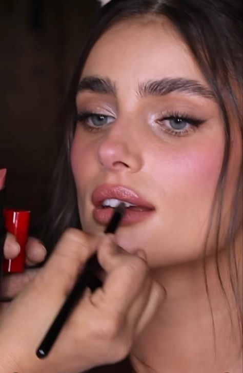 Soft Glam Makeup Cool Tone, Taylor Hill Wedding Makeup, Natural Bridal Makeup For Blue Eyes Brunette, Natural Smokey Eye Makeup Wedding, Heavy Blush Makeup Looks, Taylor Hill Makeup, Bridal Lipstick, Champagne Makeup, Pale Girl Makeup