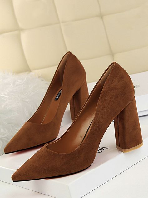 2022 Women's Suede Chunky Heel Wedding Shoes. Shown Color: Camel. This product is very popular among our customers all over the world. Currently, our website offers you a wide range of styles, colors, and sizes of women's shoes. You can have a lot of choices to pick the product you like. Chunky Pumps, Rough Heels, Stylish Heels, Basic Heels, Design Moda, Girls Heels, Wedding Shoes Heels, Super High Heels, Point Shoes