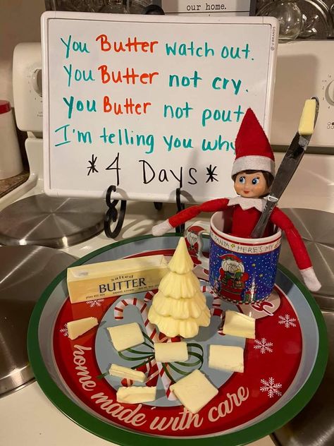 Christmas Day Ideas, Elf Shenanigans, Funny Elf On The Shelf, Elf Ideas Easy, Elf Shelf, Cute Moments, Elf Kit, Elf Magic, Awesome Elf On The Shelf Ideas