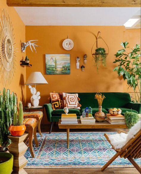 Jungalow Decor, Mexican Home Decor, Living Room Orange, Mexican Home, Yellow Walls, Styl Boho, Apartment Inspiration, Living Room Inspo, Boho Living Room