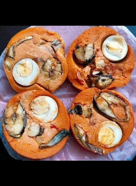 Food Swallow Food, Nigeria Food, African Recipes Nigerian Food, Nigerian Recipes, Africa Food, African Cooking, Bean Cakes, Jollof Rice, Food Aesthetics