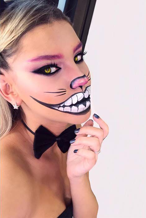 Scary Cheshire Cat, Cheshire Cat Makeup, Half Face Makeup, Realistic Makeup, Cheshire Cat Halloween, Stylish Halloween Costumes, Alice In Wonderland Makeup, Cheshire Cat Costume, Cat Halloween Makeup