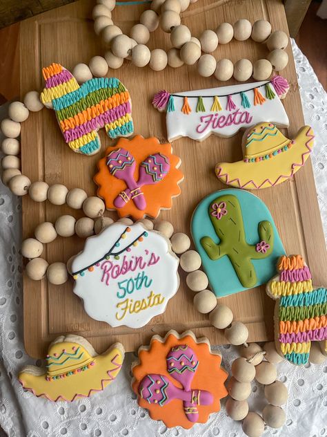 Taco Party Cookies Decorated, Mexican Theme Cookies Fiesta Party, Fiesta Theme Cookies Birthday, Mexican Fiesta Cookies, Mexican Themed Cookies, Fiesta Cookies Decorated, Mexican Theme Cookies, Fiesta Birthday Cookies, Fiesta Theme Cookies