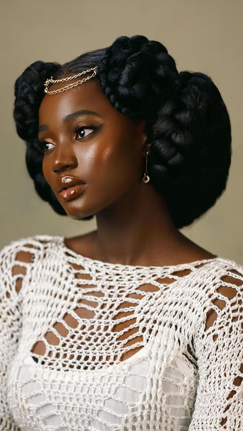 Medieval Hairstyles, Rachel Gilbert, Editorial Hair, Dark Skin Beauty, Human Braiding Hair, Hair Wax, Artistic Hair, Curly Hair Tips, Hair Lace