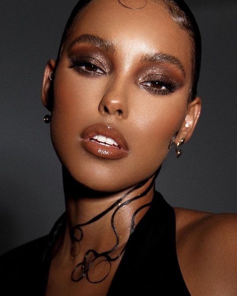 Bold Makeup Looks Black Women, Fashion Editorial Makeup, Flawless Face Makeup, Mekap Mata, Bold Makeup Looks, Makeup For Black Skin, Soft Glam Makeup, Smink Inspiration, Photoshoot Makeup