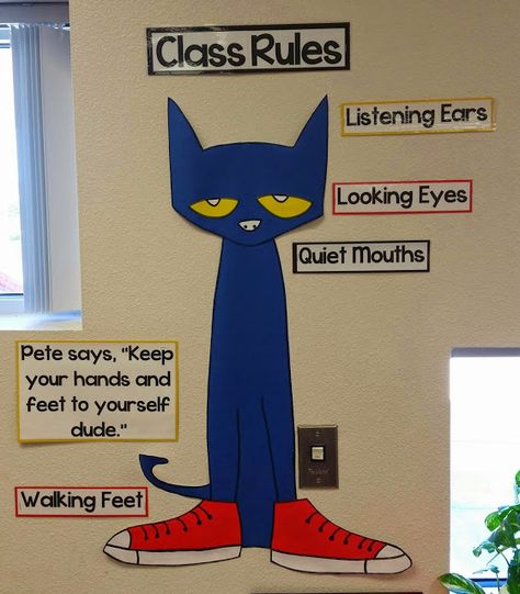 Farrell's Fairytale: My "Pete the Cat" Pre-K Class Pete The Cat Bulletin Board Preschool, Pete The Cat Back To School, Pete The Cat Classroom Decor, Pete The Cat Themed Classroom, Pre K Ideas Classroom, Pete The Cat Classroom Theme Preschool, Pete The Cat Classroom Theme Decor, Pete The Cat Bulletin Board Ideas, Pete The Cat Trunk Or Treat Ideas