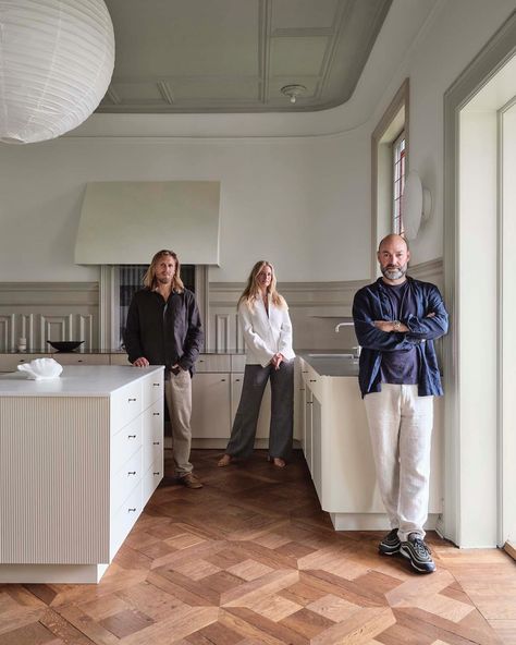 A ROOM TO REMEMBER ▫️ The kitchen of this old villa in Frederiksberg, Copenhagen, worthy of preservation, is created with a meticulous attention to detail, sense of materials and respect for the original features of the house. Danish design studio @_journeydesigns collaborated with interior designer @henrikwalentin in creating this unique space. See for yourself in our issue out now▫️ Photo by @christoffer_regild_photography and words/styling by @majaregildinteriors Unique Spaces, Danish Design, Interior Designer, Copenhagen, The Kitchen, The House, Kitchen Design, Design Studio, Villa