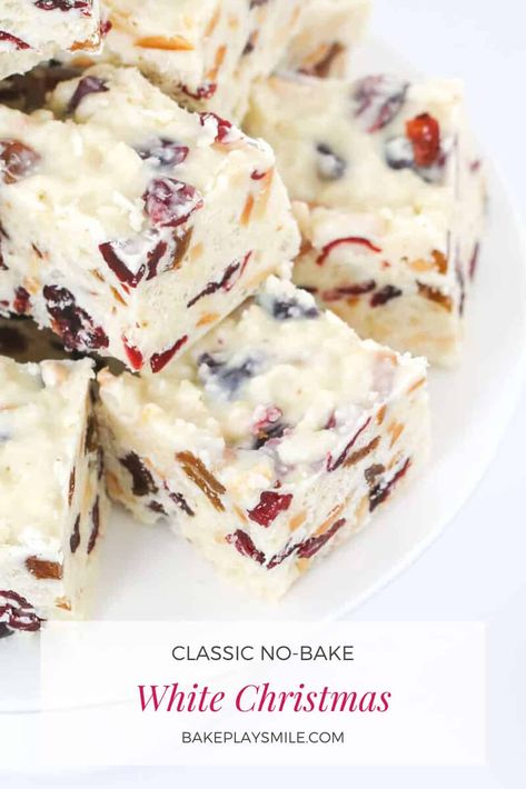 A classic White Christmas recipe made with just 6 ingredients - white chocolate, rice bubbles, dried cranberries, sultanas, coconut and almonds... all in less than 10 minutes! #whitechristmas #christmas #white #slice #bars #recipe #classic #dessert #thermomix #conventional White Christmas Slice Recipe, White Christmas Recipe With Rice Bubbles, White Christmas Slice, White Christmas Treats, Thermomix Christmas Recipes, Christmas Slice Recipes, White Christmas Food, Christmas Slices, White Christmas Desserts