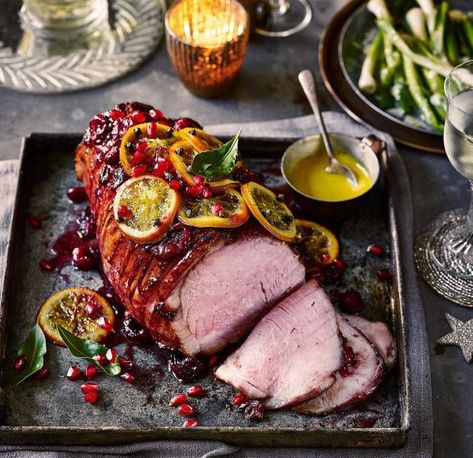 Baked Gammon, Roast Gammon, Gammon Recipes, Braised Leeks, Cranberry Pomegranate, Christmas Roast, Recipes For The Family, Christmas Yummies, Roasted Ham