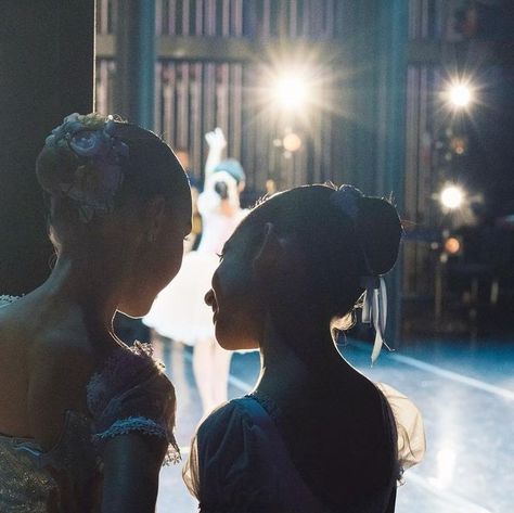 Youth America Grand Prix on Instagram: "Enjoy these magical backstage moments from Day 2 of the #yagp2023finals taken by the incredible @darianvolkova! 📸 So much inspiration and talent from all over the world, and we are just getting started! 🤩✨❤️ . . . #ballet #balletdancers #ballerinasofig #backstagemoments #yagp #yagp2023 #loveballet #inspiration #balletmoment #worldwideballet" Awards Aesthetic, Yagp Ballet, Ballet Backstage, Ballet Mom, Christmas Shows, Ballet Photography, En Pointe, Dance Photos, Ballet Dancers