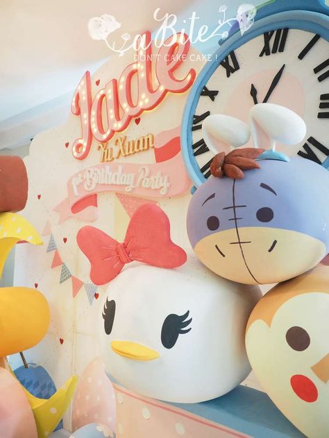 Easter Tsum Tsum Party | CatchMyParty.com Tsum Tsum Party, Party Backdrops, Kids Birthday Themes, Disney Tsum Tsum, Disney Party, Baby First Birthday, Tsum Tsum, Party Party, Booth Design