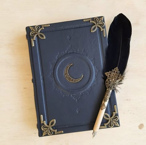 Spell Books Aesthetic, Spell Book Cover Ideas, Blue Spellbook, Grimoire Aesthetic Cover, Book Of Shadows Cover Ideas, Magic Book Aesthetic, Spell Book Aesthetic, Wizard Spellbook, Grimoire Ideas Cover