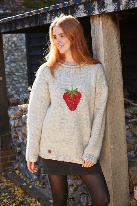 Knit Strawberry Sweater, Crochet Strawberry Sweater, Strawberry Jumper, Strawberry Knit, Strawberry Sweater, Crochet Apple, Crochet Strawberry, White Jumper, Sloppy Joe