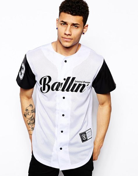 Jordan Matheson, 80s Mens Outfits, Baseball Jersey Outfit, Spring Menswear, Mode Hip Hop, Baseball Fashion, Baseball Jersey Shirt, Beastie Boys, Jersey Outfit