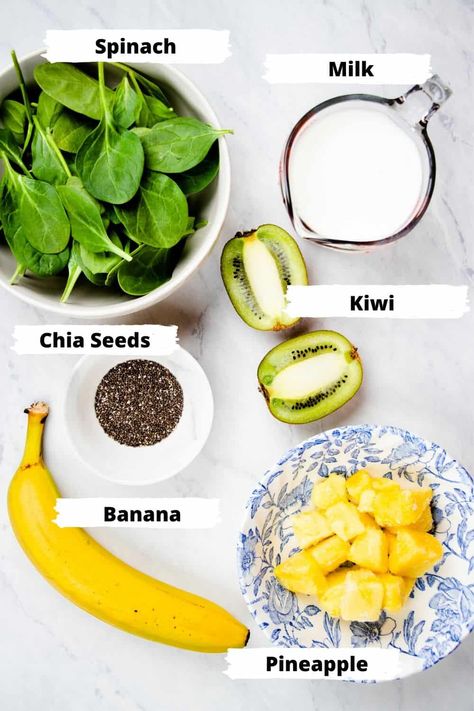 Resep Smoothie, Natural Detox Drinks, Smoothie Cleanse, Smoothie Detox, Detox Drinks Recipes, Healthy Detox, Super Greens, Natural Detox, Essential Vitamins