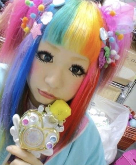 Decora Kei Aesthetic, Decora Hair, Decora Aesthetic, Dark Decora, Harajuku Hair, Decora Harajuku, Harajuku Decora, Creepy Cute Fashion, Bright Eye Makeup