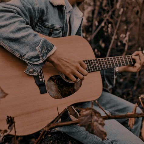 Acoustic Guitar Photography, Guitar Aesthetic, Guitar Boy, Redhead Men, Guitar Photos, Music Is My Escape, Aesthetic Boys, Aesthetic Boy, Music Aesthetic