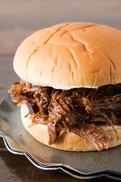 Chopped Beef, Slow Cooker Bbq Beef, Bbq Beef Sandwiches, Beef Sandwich Recipes, Oh Sweet Basil, Beef Brisket Recipes, Beef Sandwiches, Slow Cooker Bbq, Crock Pot Recipes