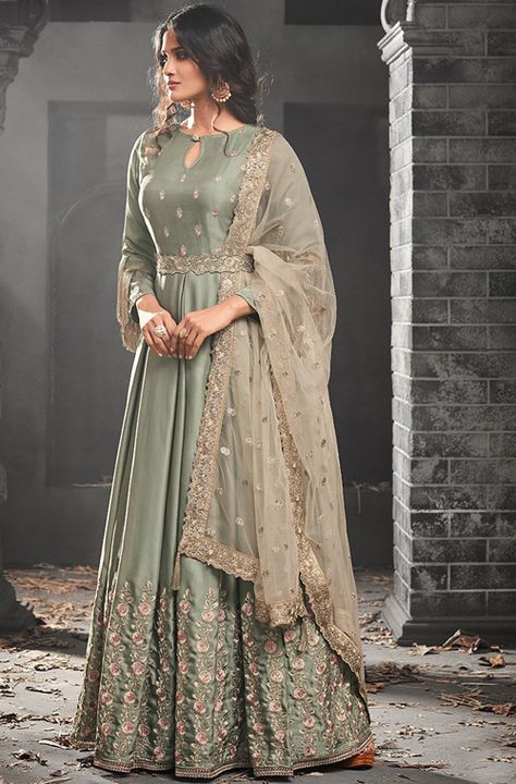 Indian Party Wear Gowns, Floor Length Anarkali, Party Wear Gowns, Casual Menswear, Party Wear Gown, Indian Party Wear, Designer Anarkali, Indian Gowns Dresses, Prom Pictures