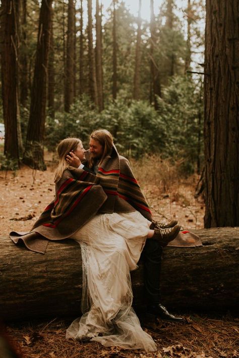 Adventure Elopement Dress, Cozy Elopement, Raisin Bran, Forest Elopement, Yosemite Wedding, Park Forest, Winter Elopement, Flagstaff, Photo Couple