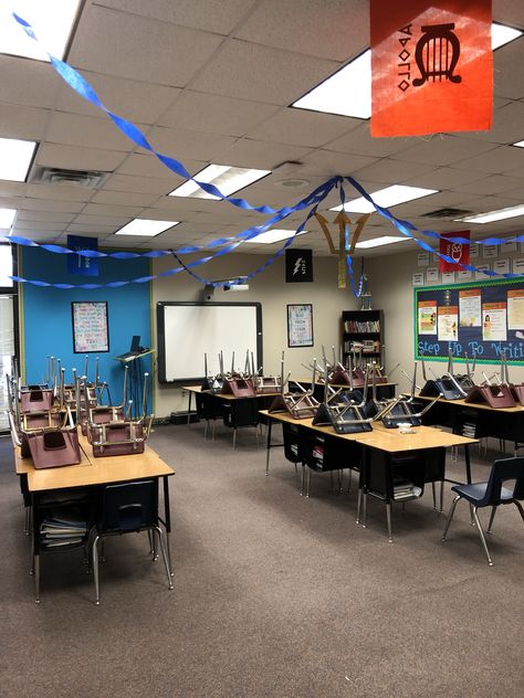 We transformed our classrooms into Percy Jackson scenes to get the kids excited about the book! We hung Greek team flags around the room with a trident hanging in the center! Percy Jackson Classroom Decor, Percy Jackson Classroom Theme, Percy Jackson Classroom, Percy Jackson The Lightning Thief, Percy Jackson Party, Lightning Thief, Classroom Transformation, The Lightning Thief, School English