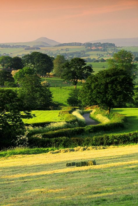 Wildboarclough, Cheshire, England | by Greg Woolliscroft Countryside Photography, Cheshire England, Scottish Countryside, England Countryside, Countryside Landscape, Silver Sea, British Countryside, England And Scotland, Interesting Places