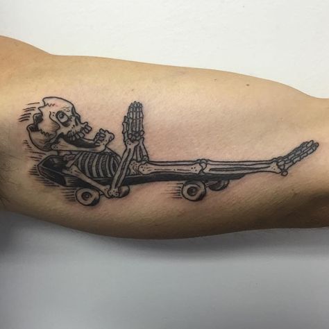 Skate Board Tattoo Ideas, Simple Skateboard Tattoo, Skateboarding Tattoo Ideas, Brent Tattoo, Skateboarding Tattoo Design, Skater Tattoos Ideas, Skeleton Snowboarding Tattoo, Skateboard Tattoo Ideas, Skateboarding Tattoo