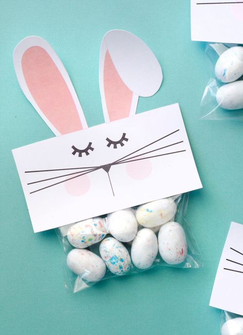 Free printable bunny bag toppers Presents Wrapping Ideas, Easter Tags Free Printable, Easter Bag Toppers, Craft Paper Wrapping, Bunny Decorations, Bunny Craft, Easter Treat Bags, Easter Favors, Easter Party Favor