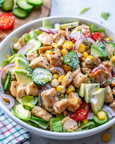 easy chicken salad Ranch Chicken Salad Recipe, Chicken Breast Salad, Healthy Chicken Salad Recipe, Salad With Chicken, Easy Chicken Salad, Ground Chicken Recipes, Healthy Chicken Salad, Healthy Fitness Meals, Fried Chicken Breast