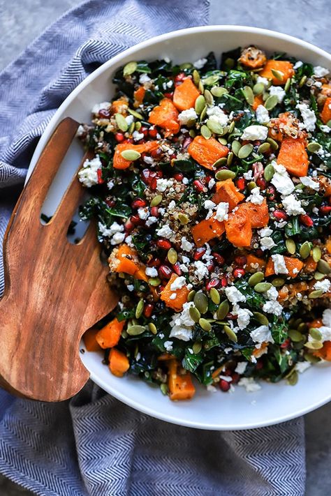 In case you are still looking for any last minute dishes for Thanksgiving, this delicious winter kale salad would be a perfect healthy side dish! Since Will and I are both dietitians, we often feel ob Butternut Squash Pomegranate, Salad For Thanksgiving, Winter Kale Salad, Holiday Desserts Thanksgiving, Winter Salad Recipes, Best Thanksgiving Side Dishes, Twice Baked Sweet Potatoes, Thanksgiving Food Desserts, Winter Salad