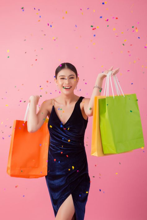 Portrait of happy smiling woman hold shopping bag Keep To Yourself, Fitting Rooms, Clothing Labels Design, Internet Shopping, Smiling Woman, Studio Photography Poses, Shopping Photography, Coffee Photography, Mood Board Fashion