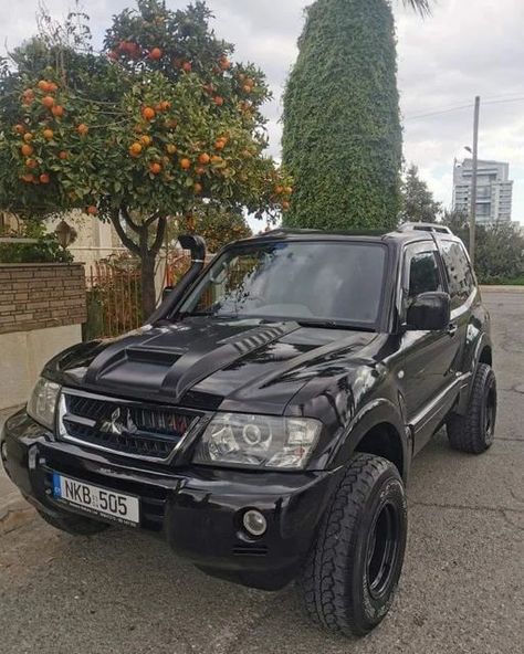 Pajero3fans en Instagram: “#pajero #pajero3 #montero3 #mitsubishipajero #mitsubishi #4x4 #4x4life #4x4offroad #ralliart #offroad4x4 #offroad #shogun” Pajero Off Road, Mitsubishi Shogun, Nissan Xtrail, Mitsubishi Pajero Sport, Montero Sport, Pajero Sport, Mitsubishi L200, 4x4 Off Road, Mitsubishi Pajero