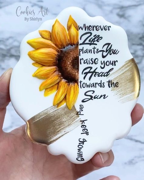 Shirlyn Leong on Instagram: “Sunflowers . #handpainted #handpaintedcookies #sunflower #sunflowercookies #quotecookies #motivationalquotes #motivationalquotecookie…” Sunflower Cookies Decorated, Farewell Cookies, Desserts Wedding, Cookies Fall, Sunflower Cookies, Painted Cookies, Hand Painted Cookies, Cookie Decorations, Sunflower Themed Wedding