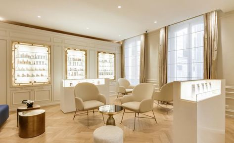 Clinic Interior, Jewelry Store Design, Clinic Interior Design, Paris France Travel, Charlotte Gainsbourg, Aesthetic Clinic, Spa Decor, Travel Wallpaper, Wallpaper Magazine