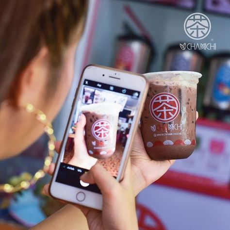 Tea Photography, Tea Restaurant, Gong Cha, Drink Photography, Motion Design Video, Food Drink Photography, Food Cart, Boba Tea, Dressing Room Design